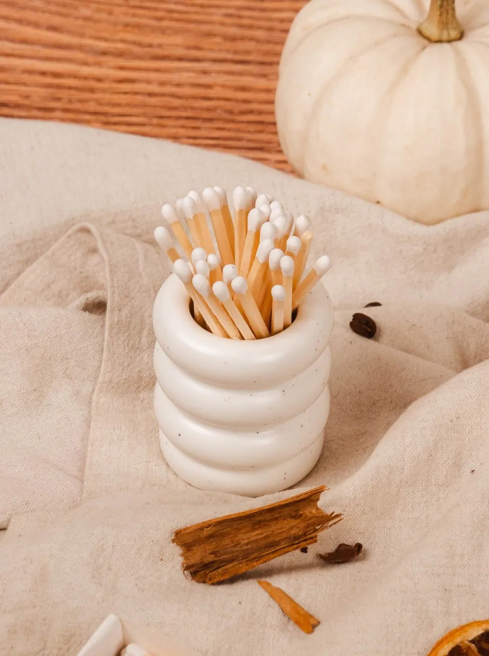 MIMI & AUGUST Ceramic Match Pot - White