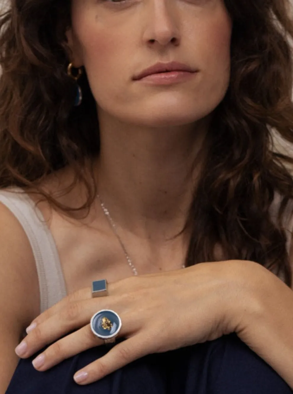 ANNE-MARIE CHAGNON Wallis ring - Azure