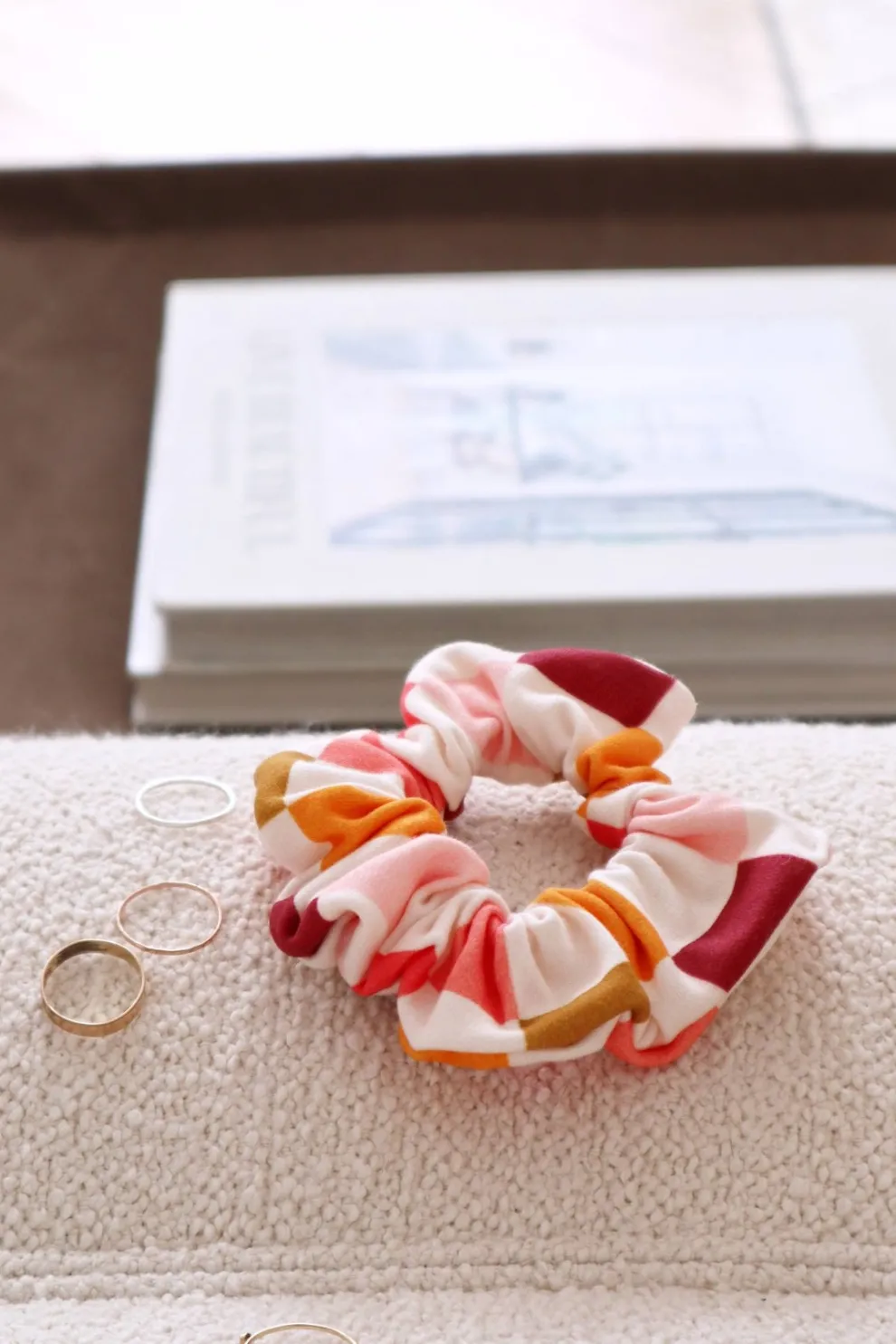 FREON COLLECTIVE Organic Cotton Hair Scrunchie - Retro Grid