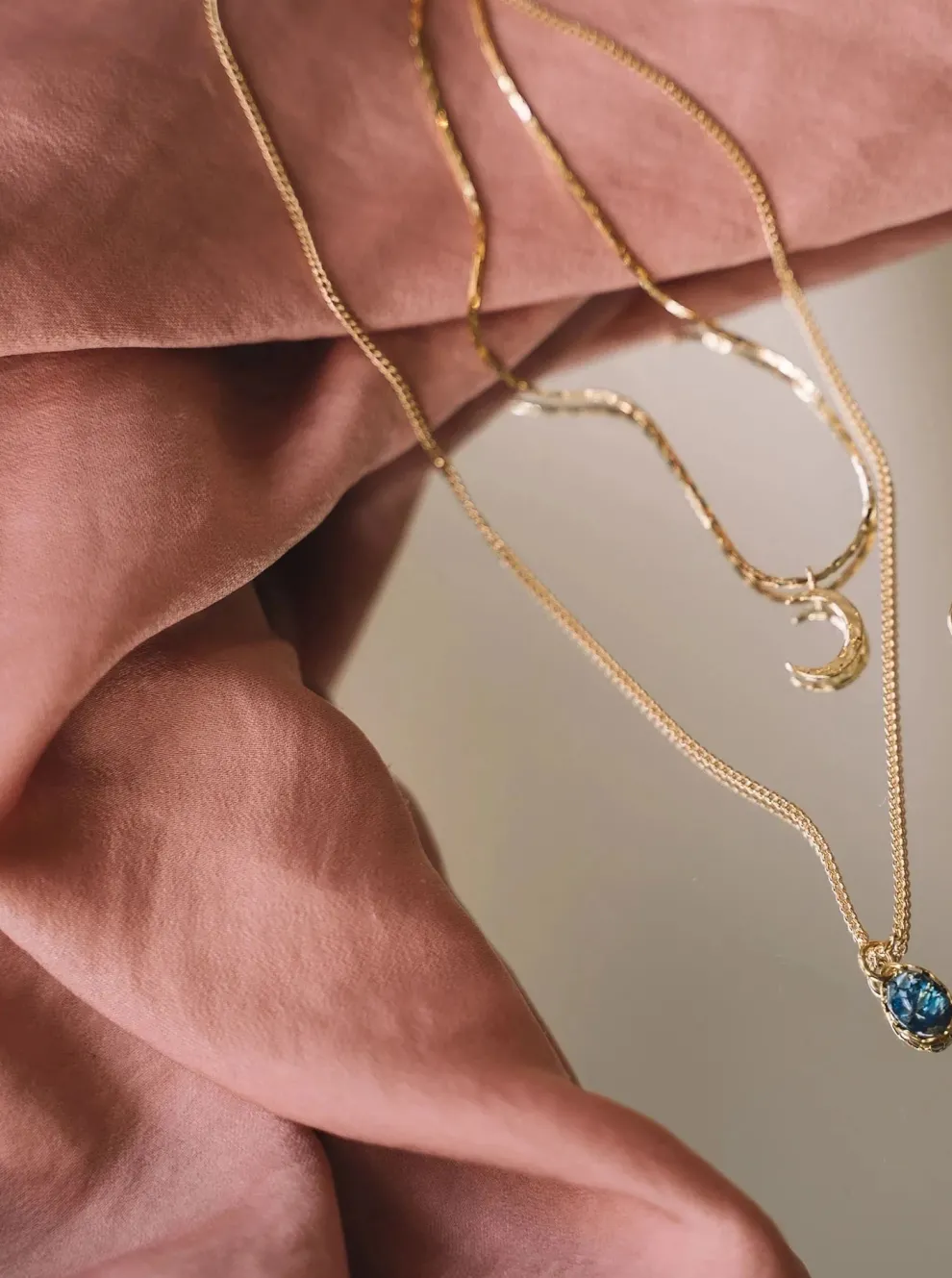 SANDRINE DEVOST Moonshadow Necklace Duo - Harlequin Blue