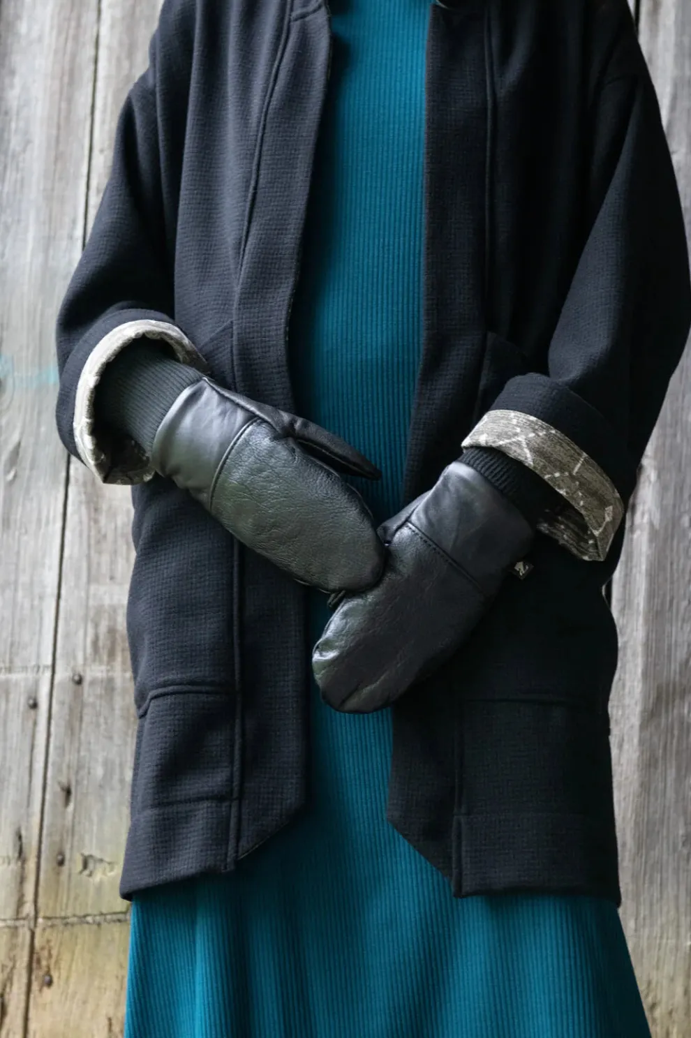 KAZAK Lhasa Mittens