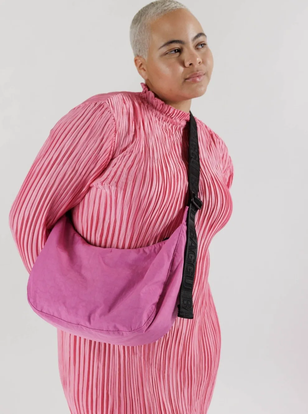 BAGGU Medium Crescent Nylon Bag - Extra Pink